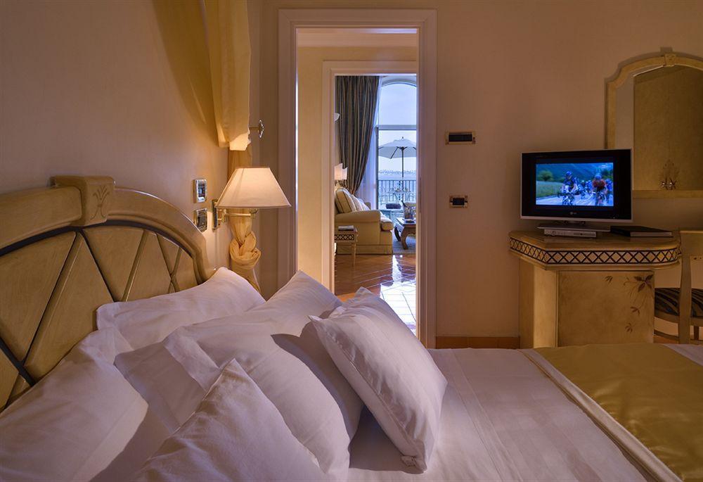 Miramare E Castello Hotel อีสเกีย ภายนอก รูปภาพ