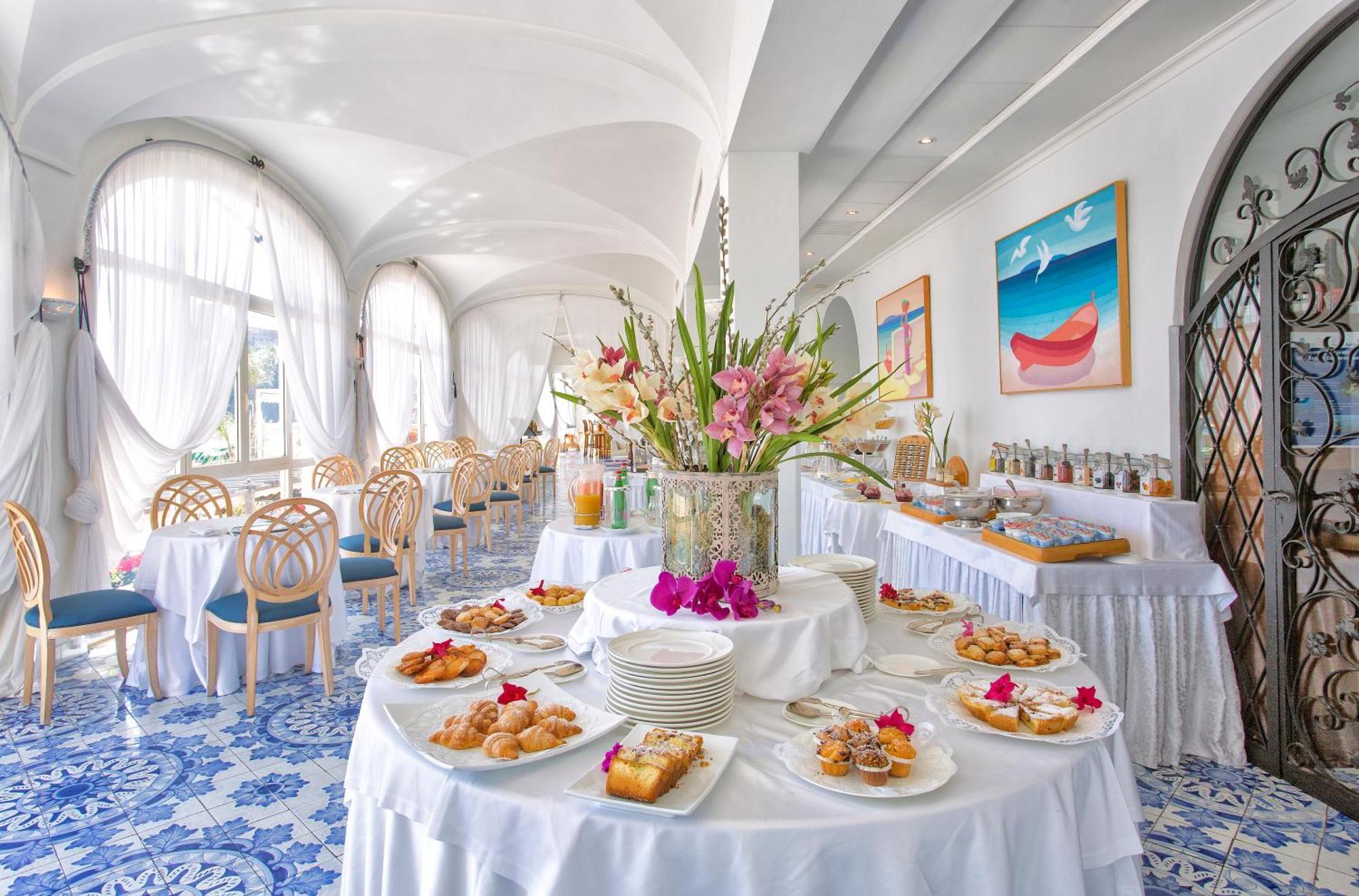 Miramare E Castello Hotel อีสเกีย ภายนอก รูปภาพ