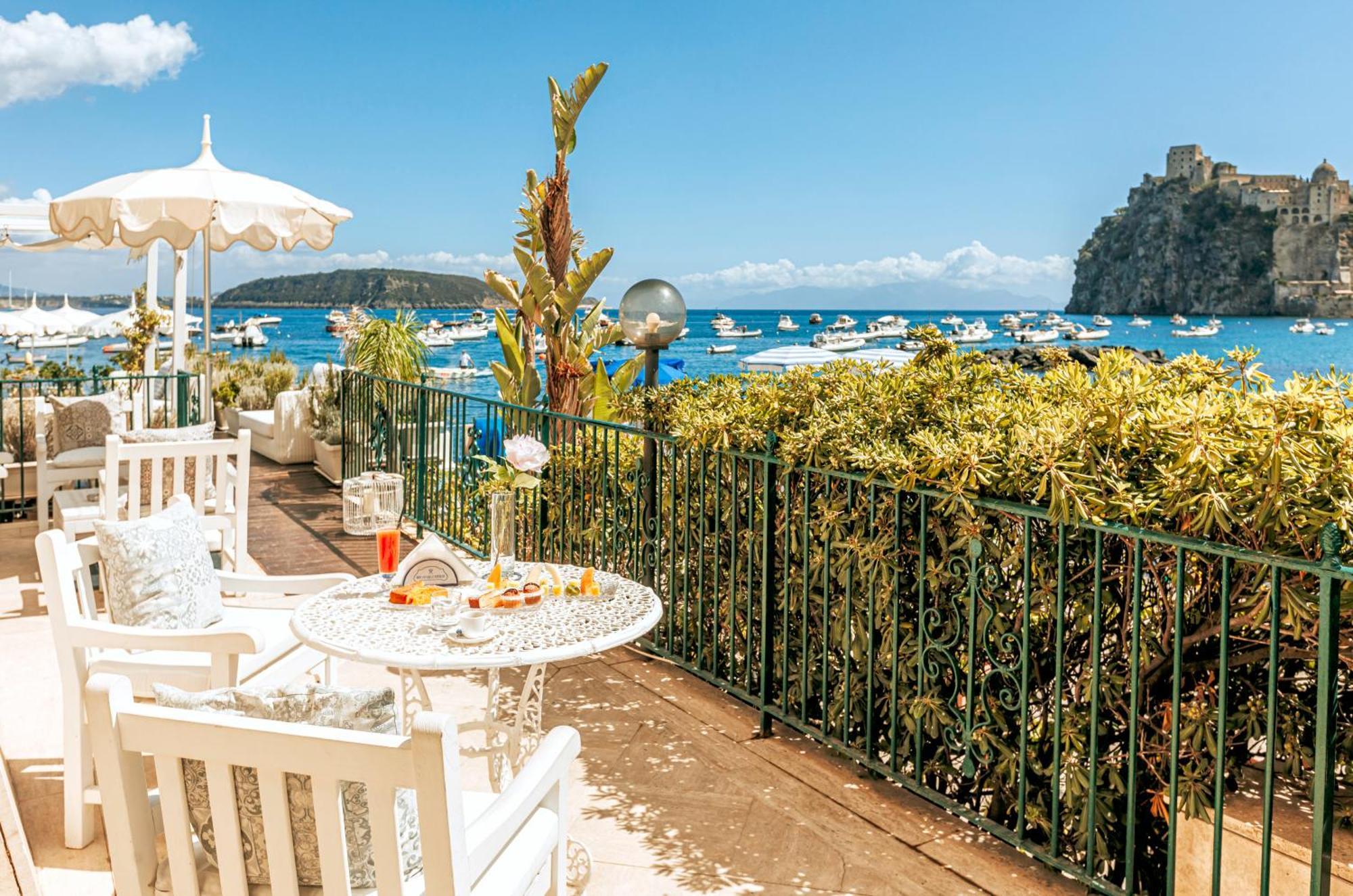 Miramare E Castello Hotel อีสเกีย ภายนอก รูปภาพ